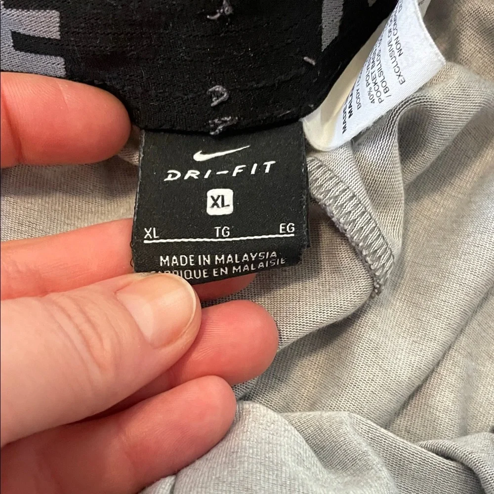 Nike Men's Athletic Gray Shorts - Picture 3 of 4